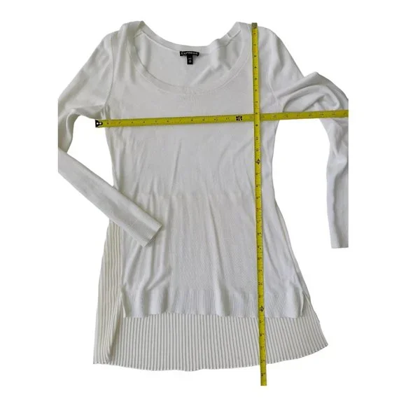 Express Women's White Comfortable and Chic Top Size XS - Picture 3 of 6